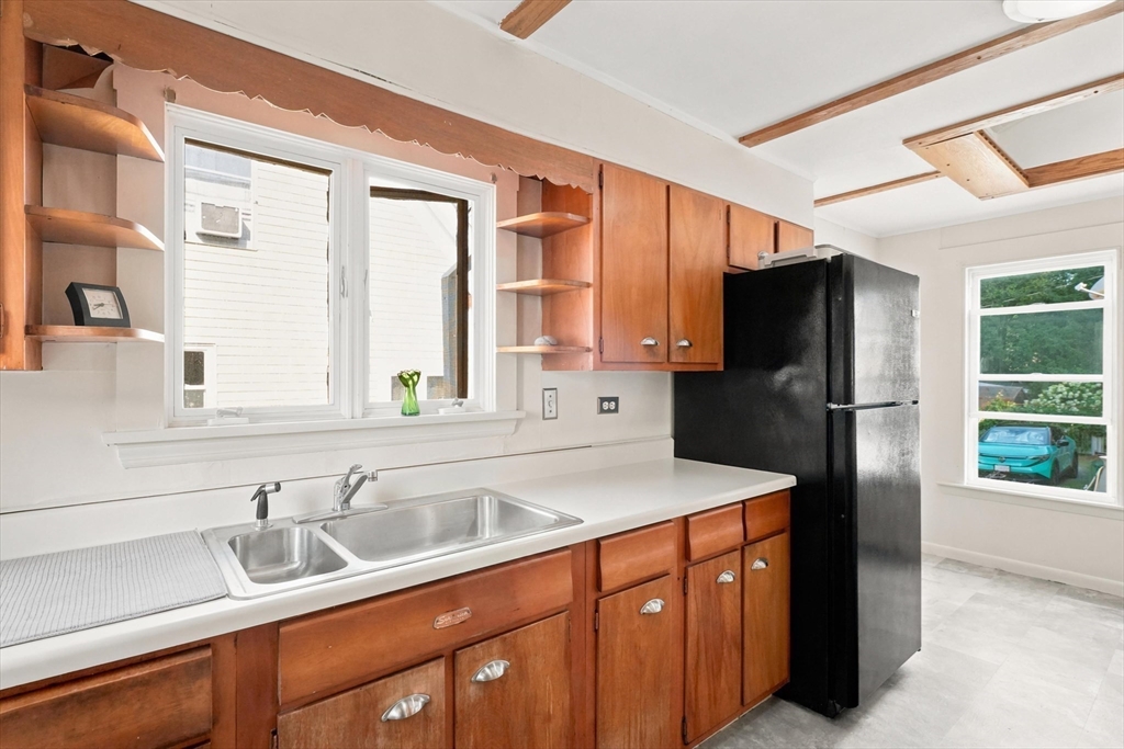 8 Sylvan Street Property Photo 13