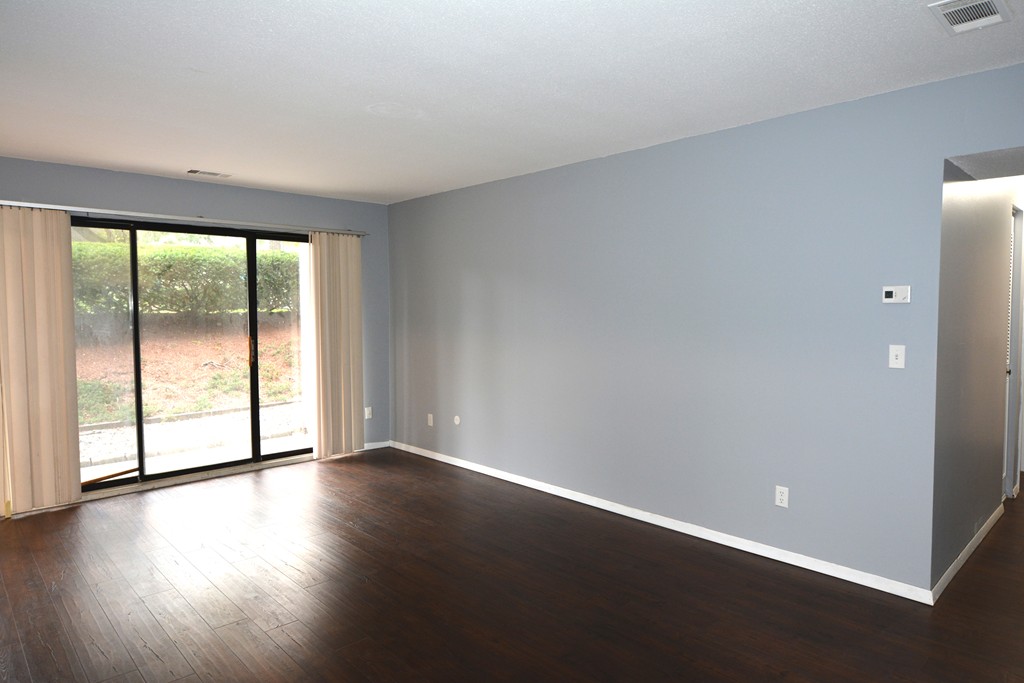 40 Shrewsbury Green Dr # C Property Photo 1