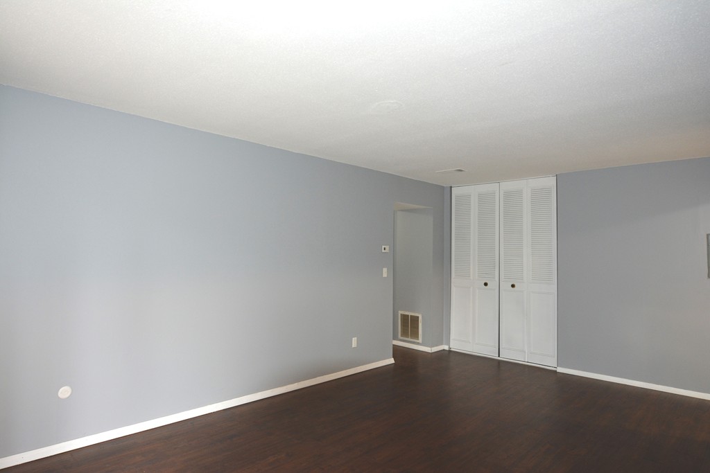 40 Shrewsbury Green Dr # C Property Photo 2
