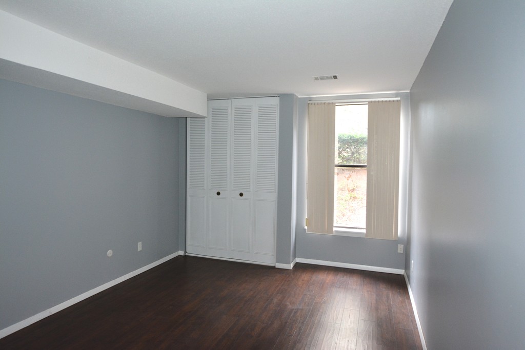 40 Shrewsbury Green Dr # C Property Photo 7