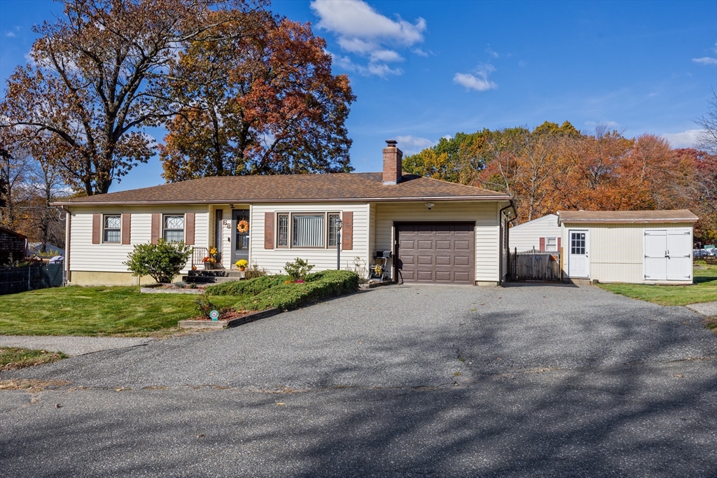 68 Parenteau Dr Property Photo 1