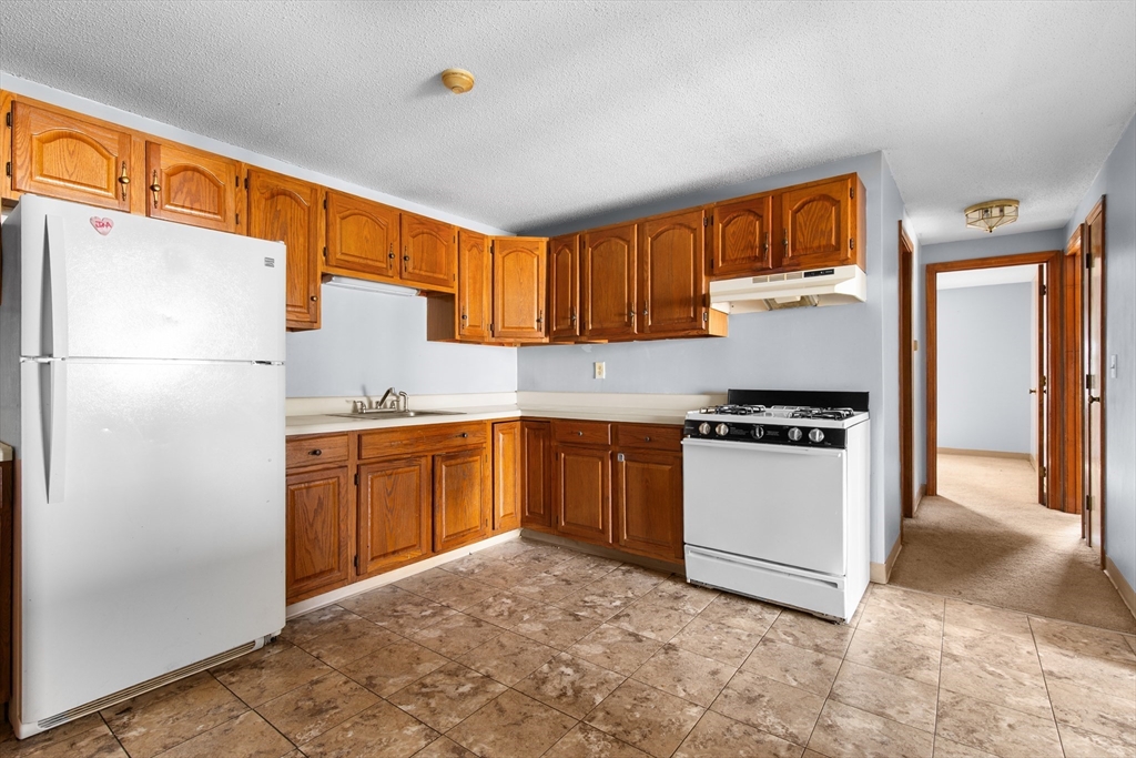 24 Larch St # 8 Property Photo 2