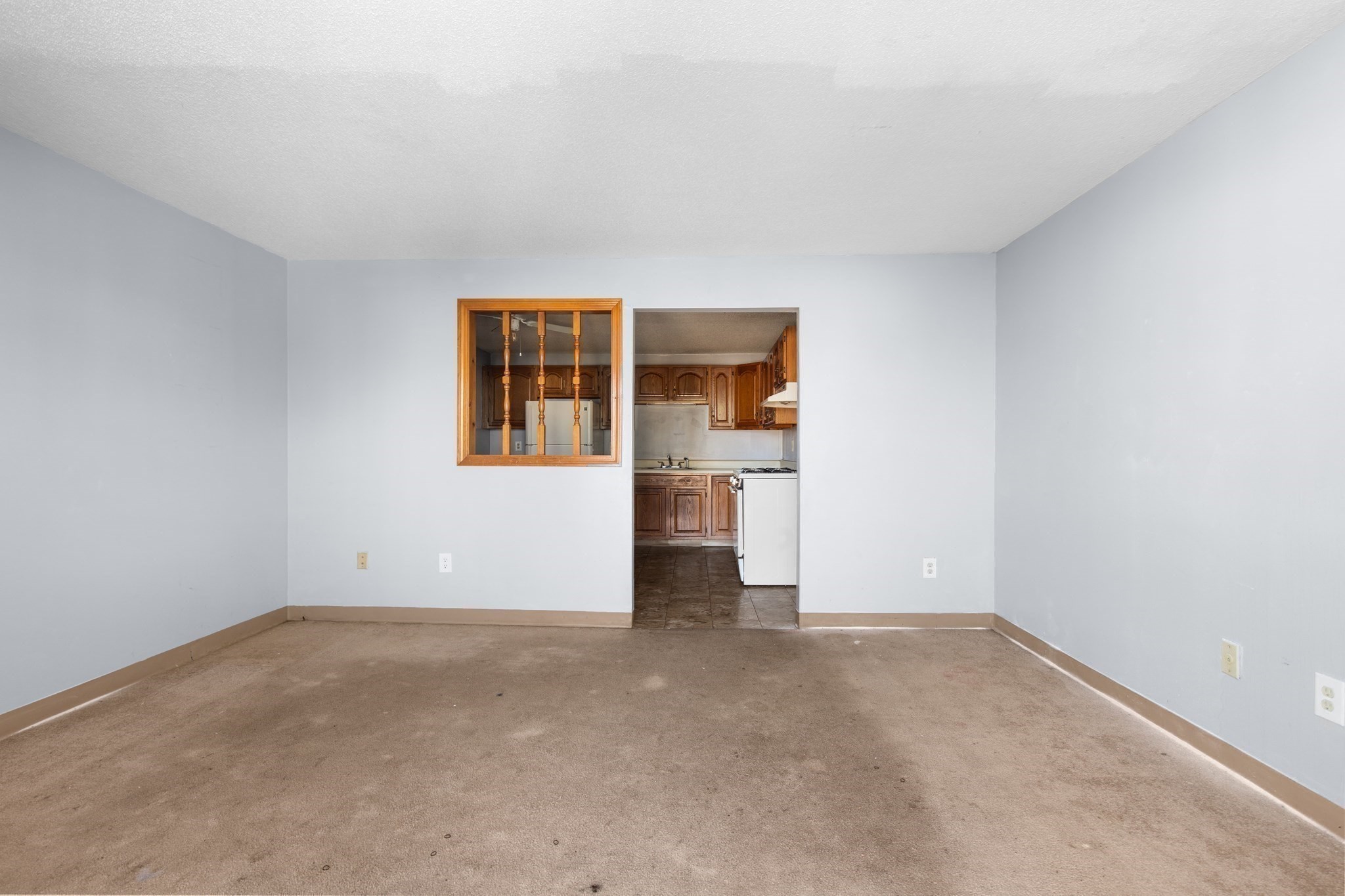 24 Larch St # 8 Property Photo 7