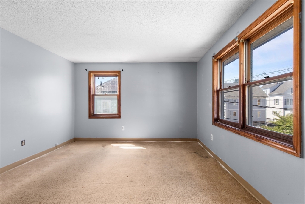 24 Larch St # 8 Property Photo 9