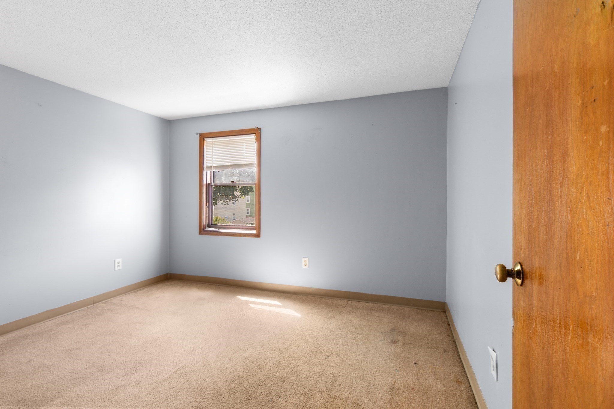 24 Larch St # 8 Property Photo 12