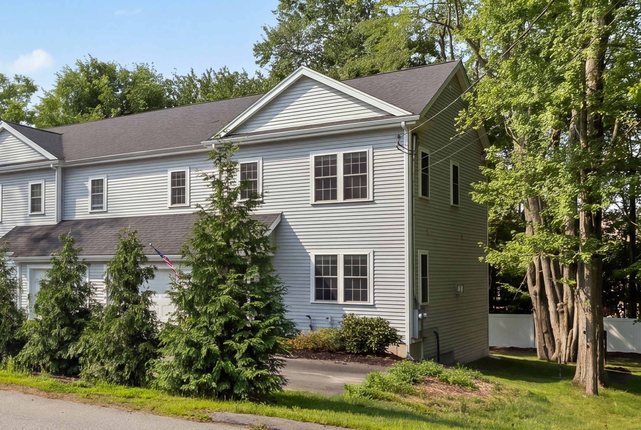57 Martin St # B Property Photo 1