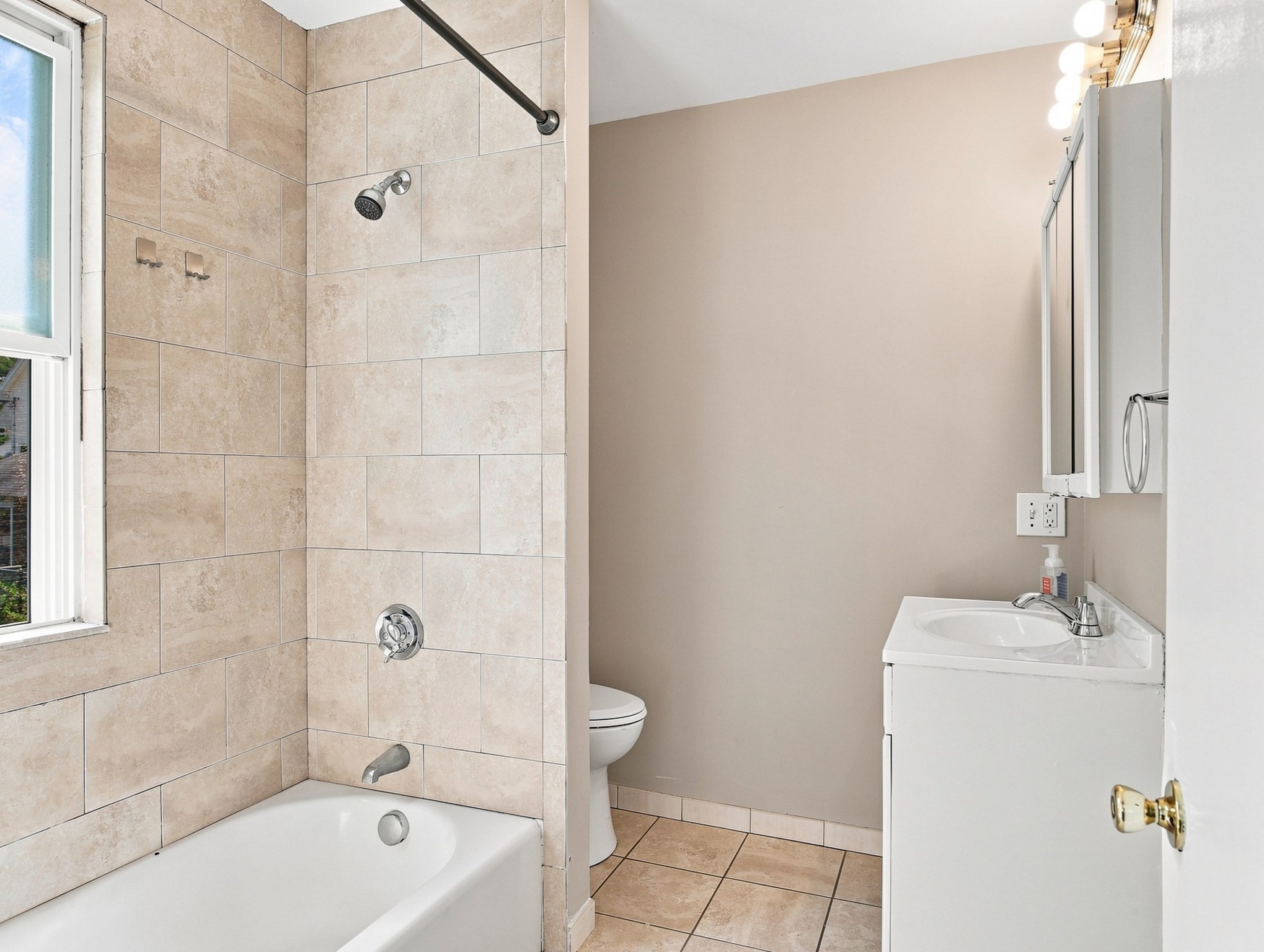 18 Crawford Street Property Photo 38
