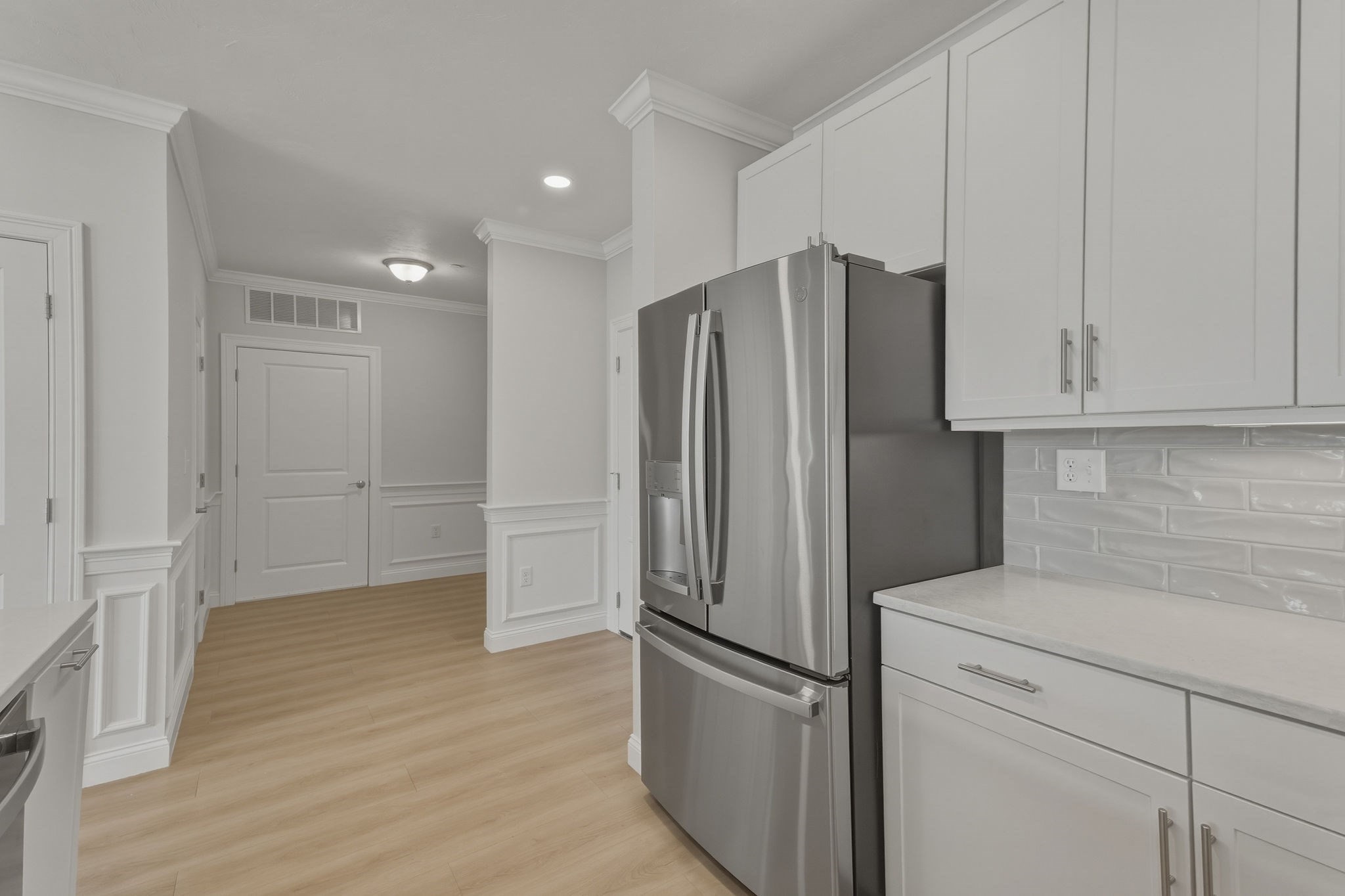 320 Middlesex Ave # A203 Property Photo 3
