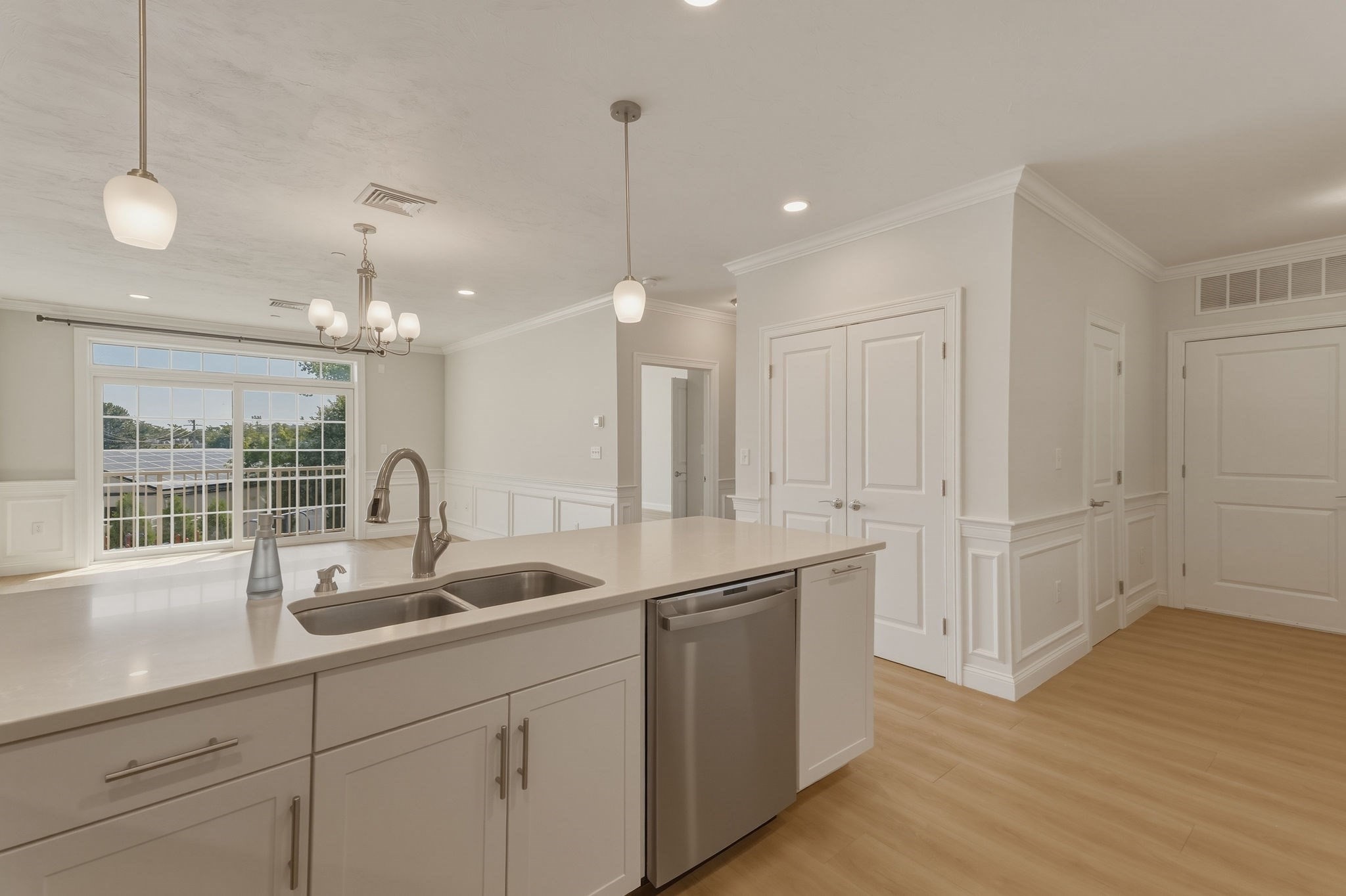 320 Middlesex Ave # A203 Property Photo 5