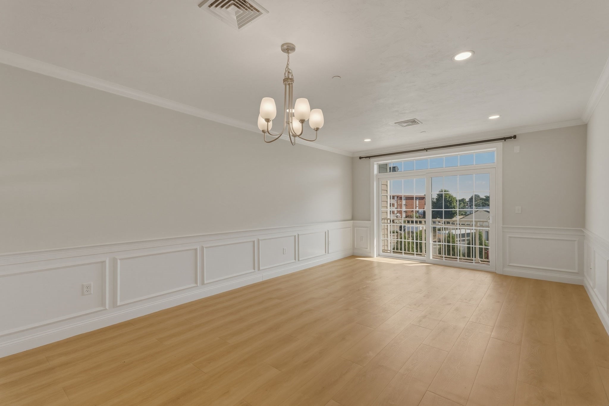 320 Middlesex Ave # A203 Property Photo 12