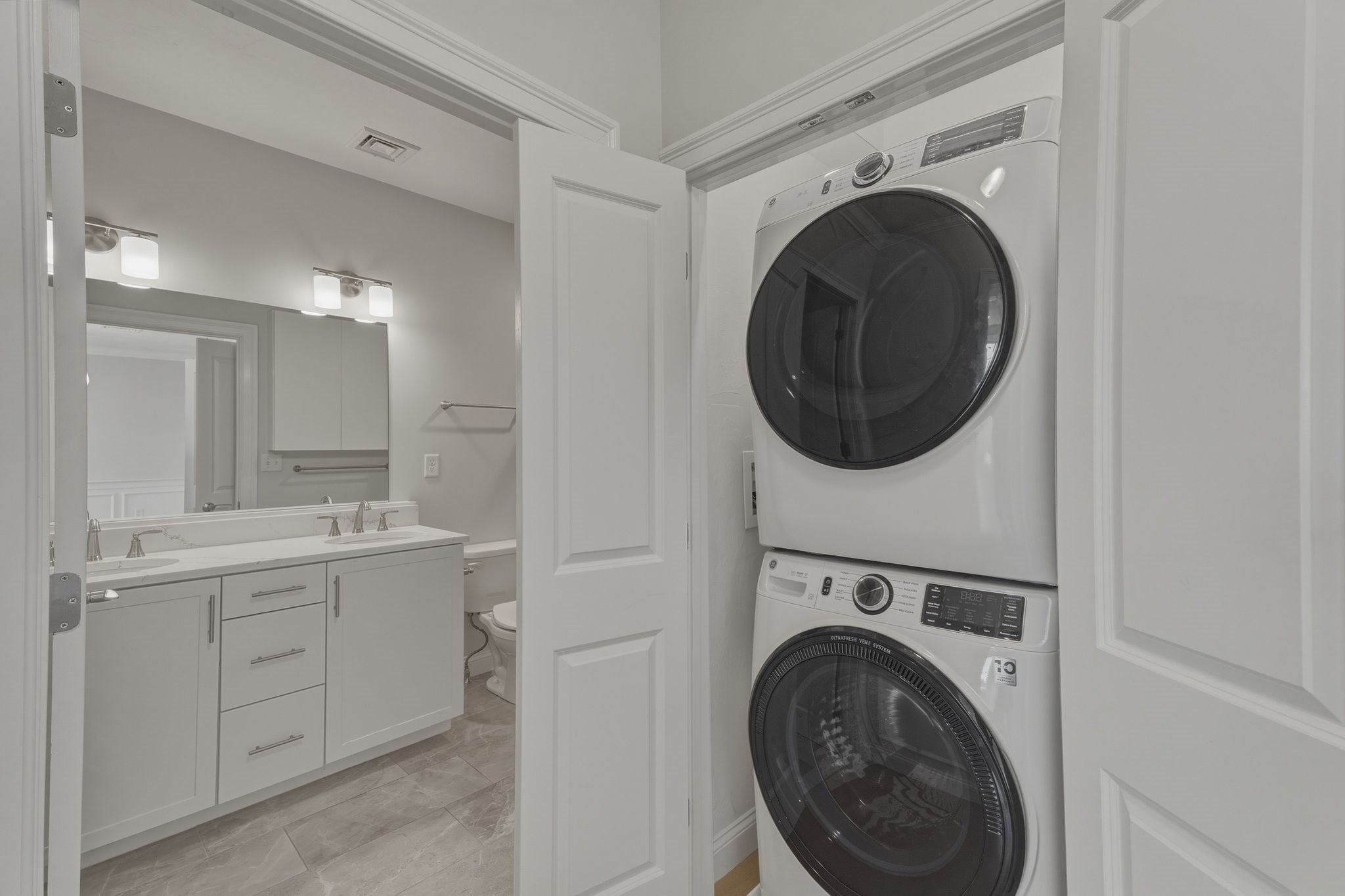 320 Middlesex Ave # A203 Property Photo 15
