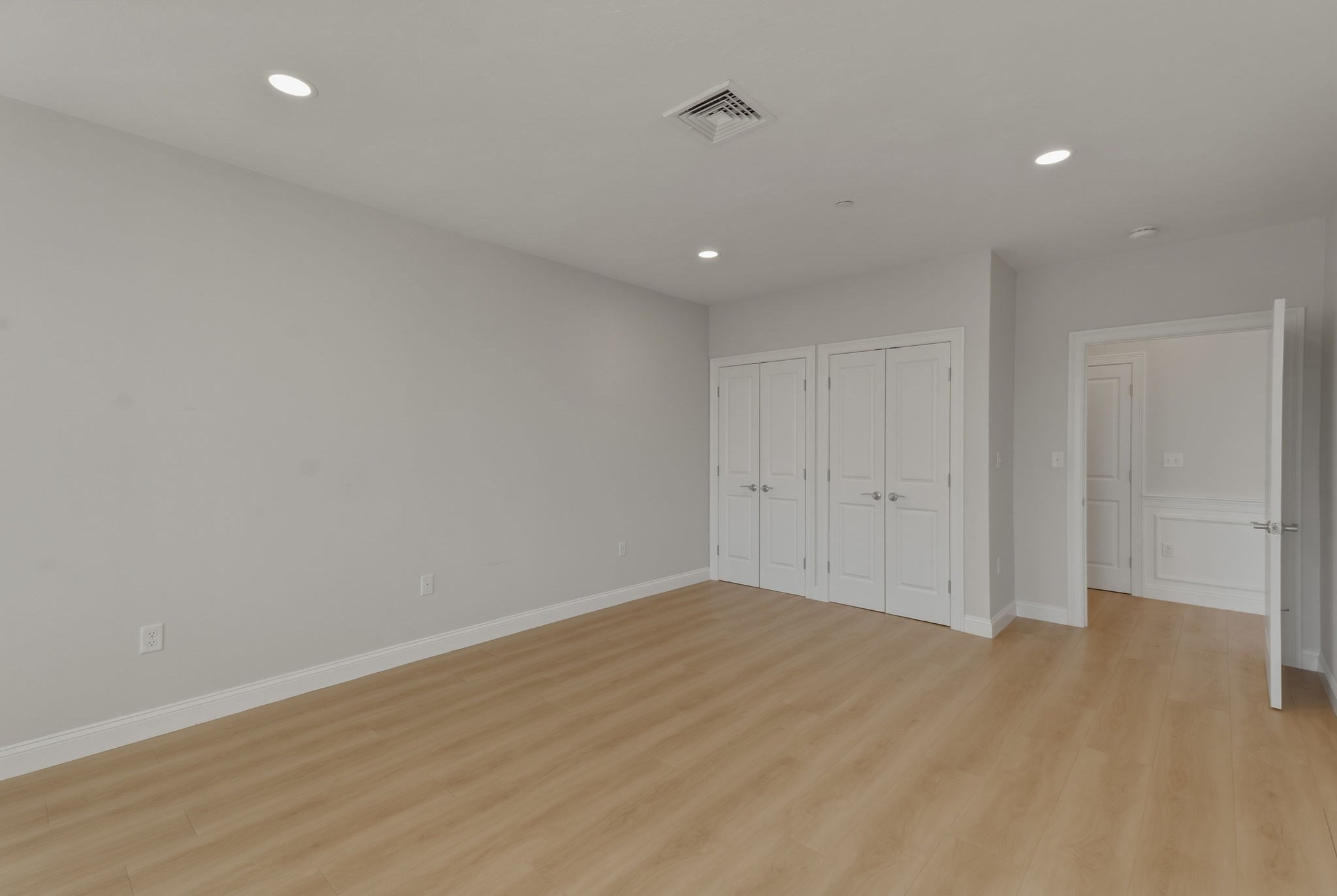320 Middlesex Ave # A203 Property Photo 17
