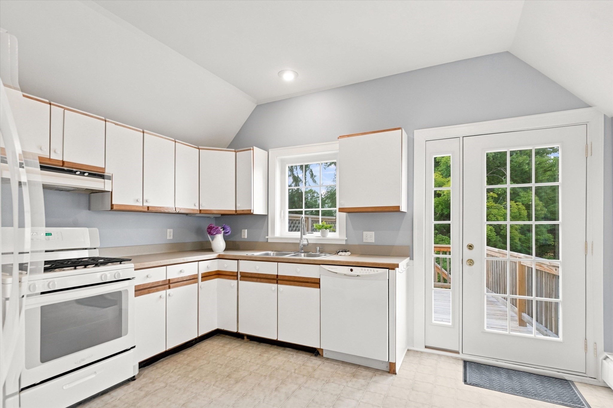 58 Morton Street # A Property Photo 6