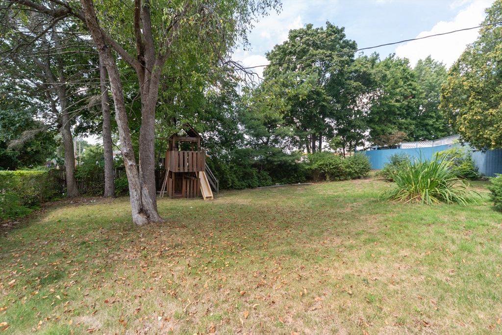 30 Phillips Ave Property Photo 12