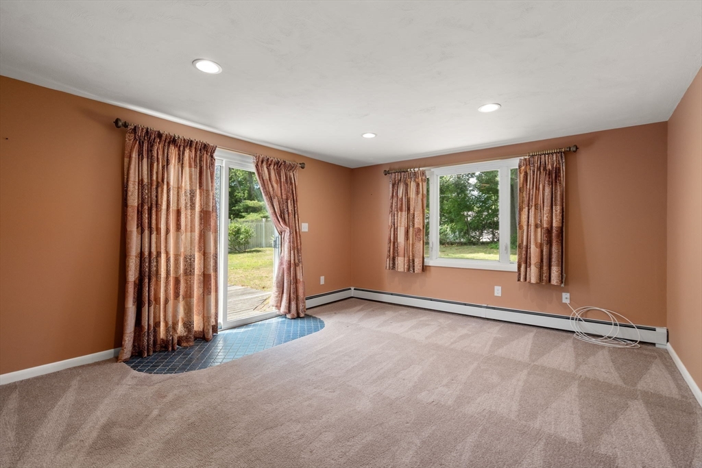 21 Greenleaf Road Property Photo 9