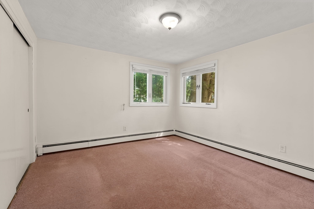21 Greenleaf Road Property Photo 19