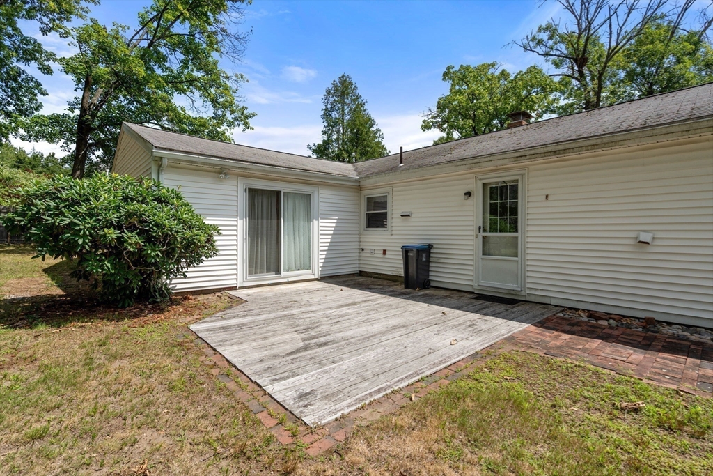 21 Greenleaf Road Property Photo 22