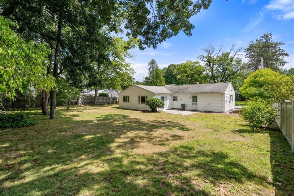 21 Greenleaf Road Property Photo 23