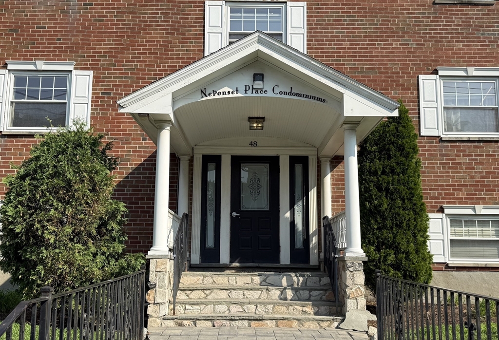 48 Coffey # D Property Photo 1