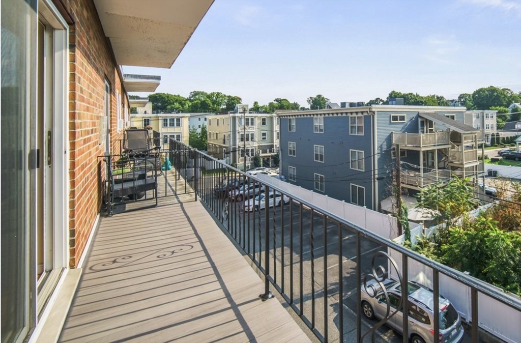 48 Coffey # D Property Photo 17