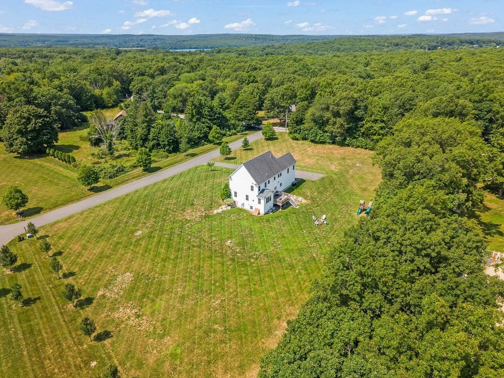 2 Hodgman Way Property Photo 15