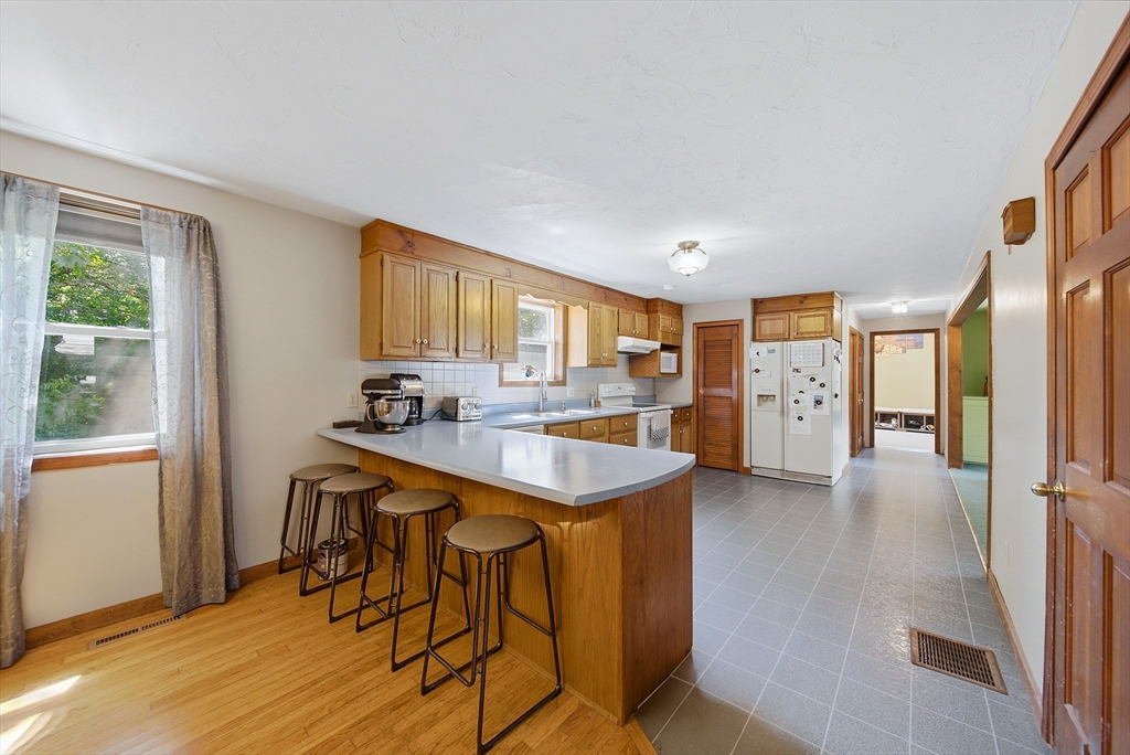 2 Birch St Property Photo 9