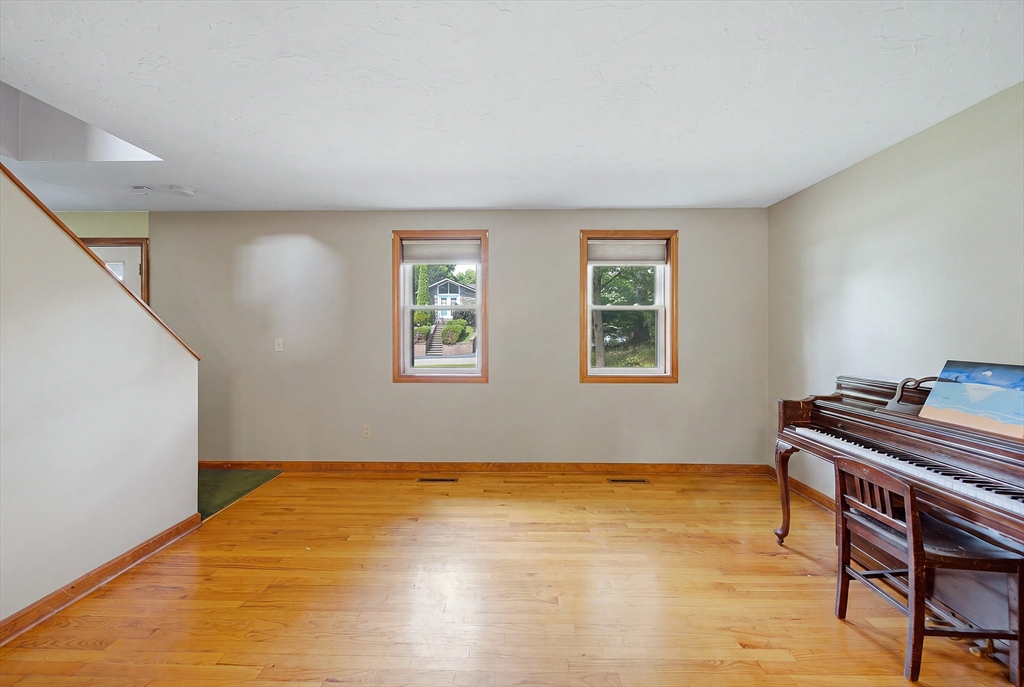 2 Birch St Property Photo 19