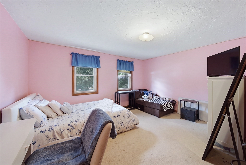 2 Birch St Property Photo 31
