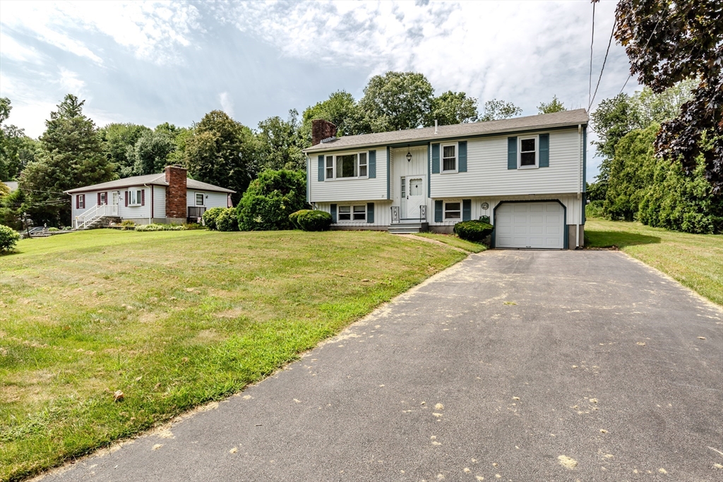 21 Evergreen Drive Property Photo 2