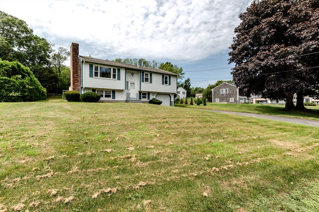 21 Evergreen Drive Property Photo 3
