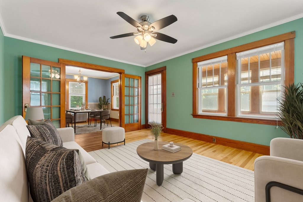 7-a Upper Beacon Street Property Photo 4