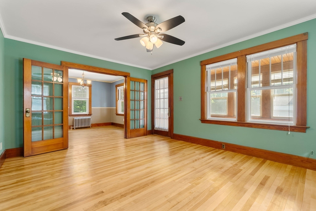 7-a Upper Beacon Street Property Photo 12