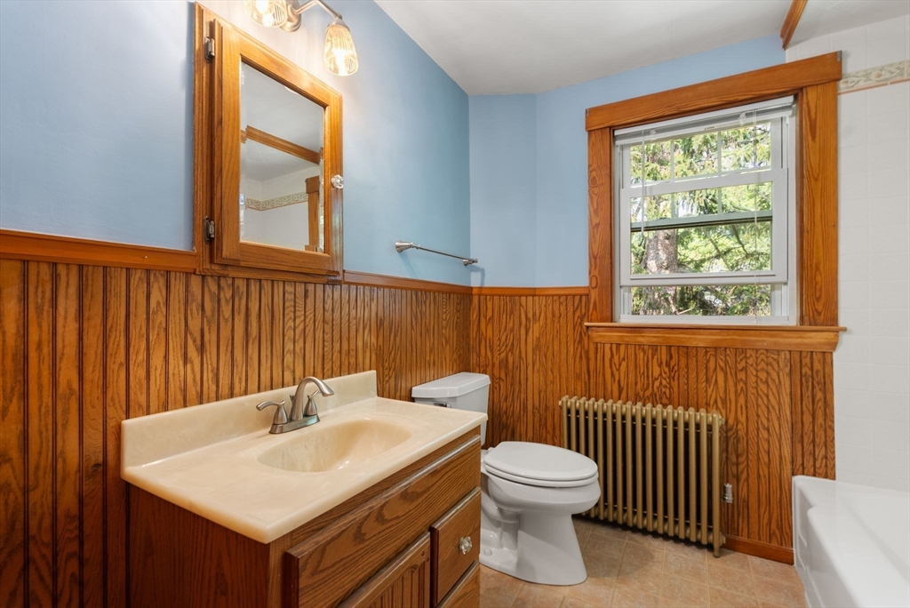7-a Upper Beacon Street Property Photo 18