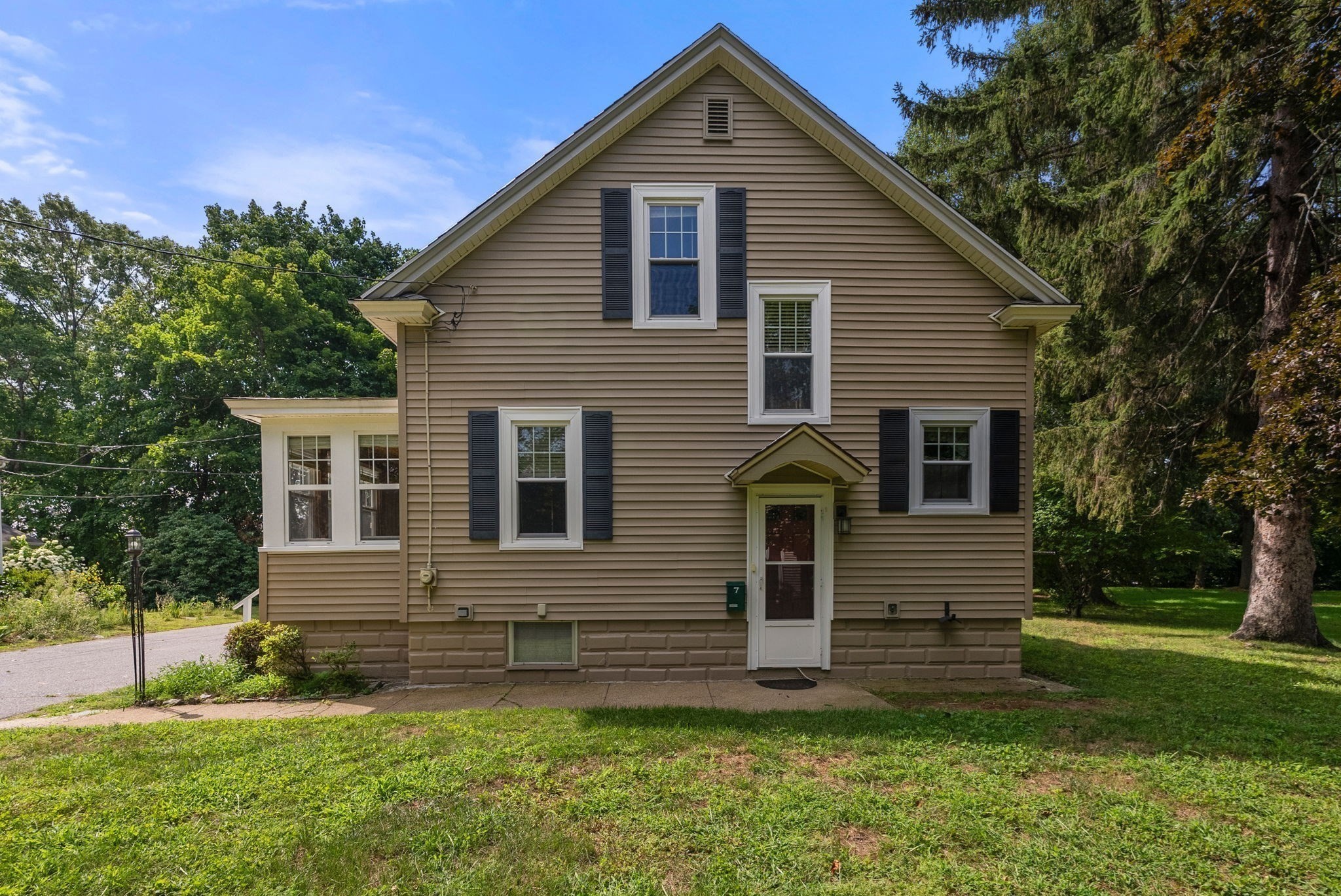 7-a Upper Beacon Street Property Photo 35