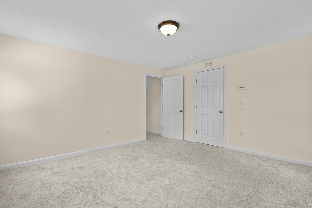 95 Franklin St Property Photo 19