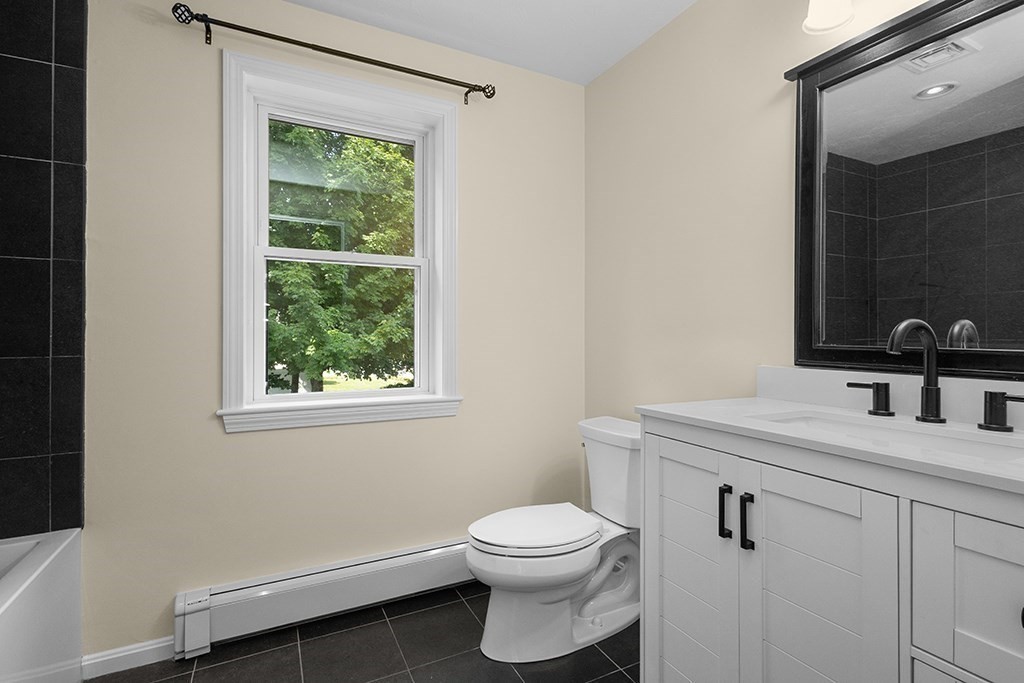 95 Franklin St Property Photo 27