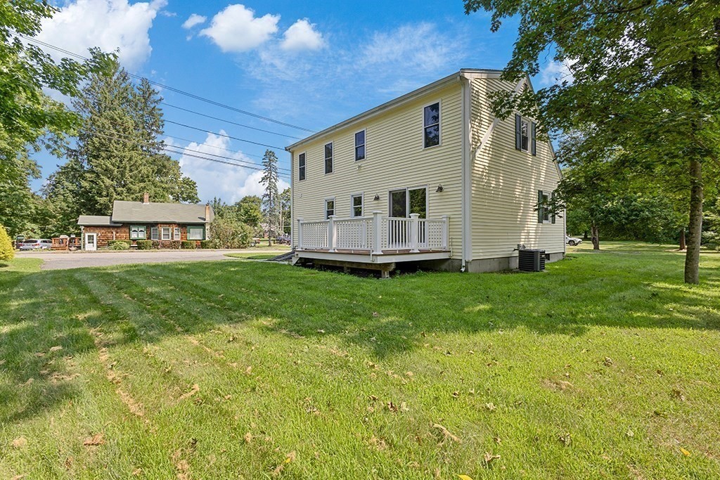 95 Franklin St Property Photo 33