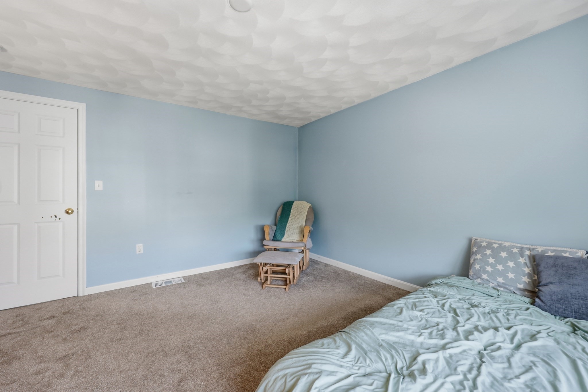 28 Groveland Commons Way # 28 Property Photo 16