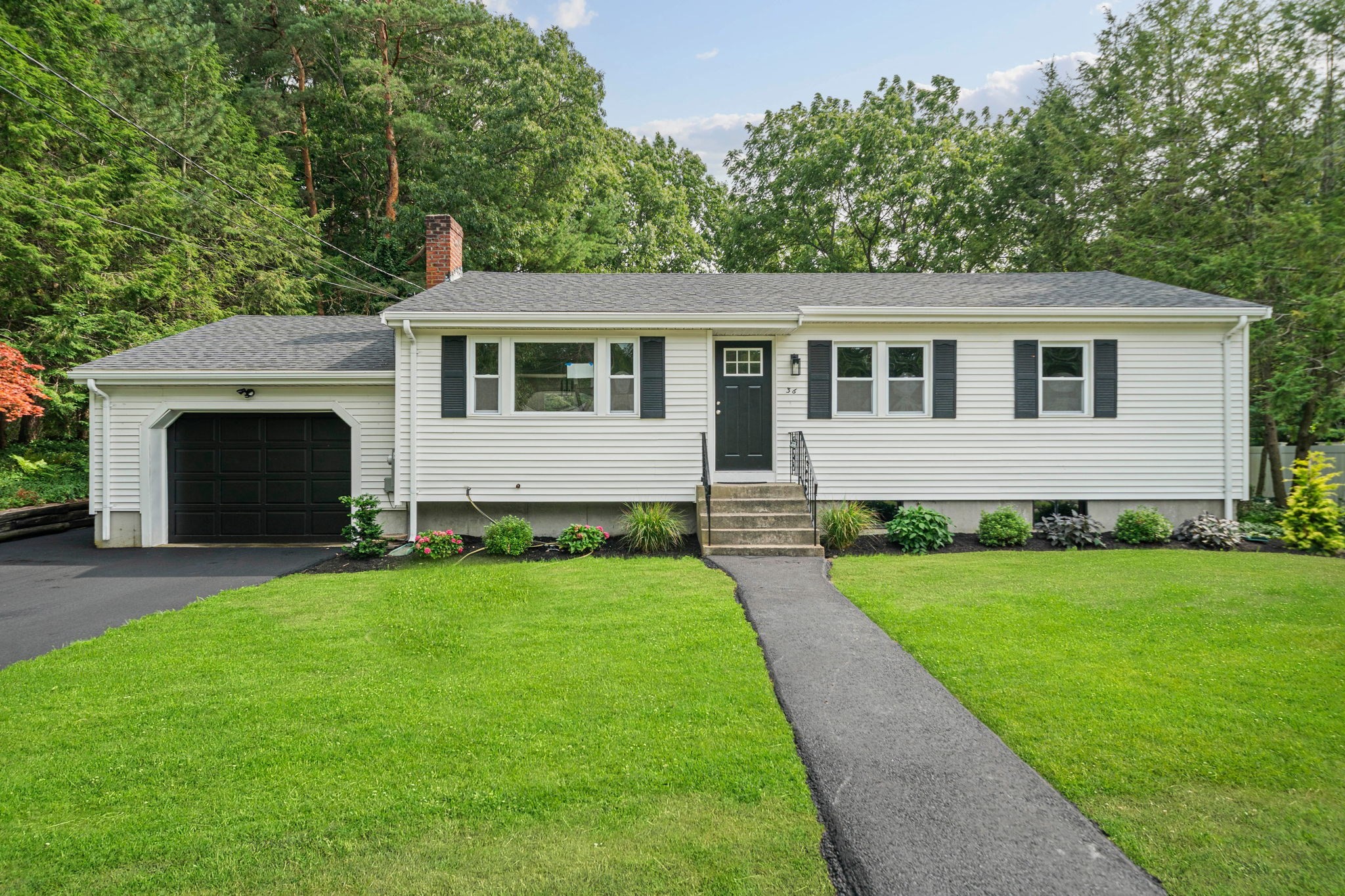 36 Vine Street Property Photo 1