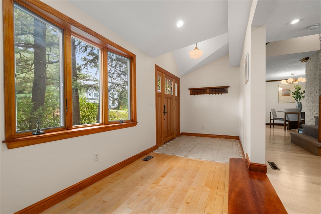 341 West St Property Photo 4