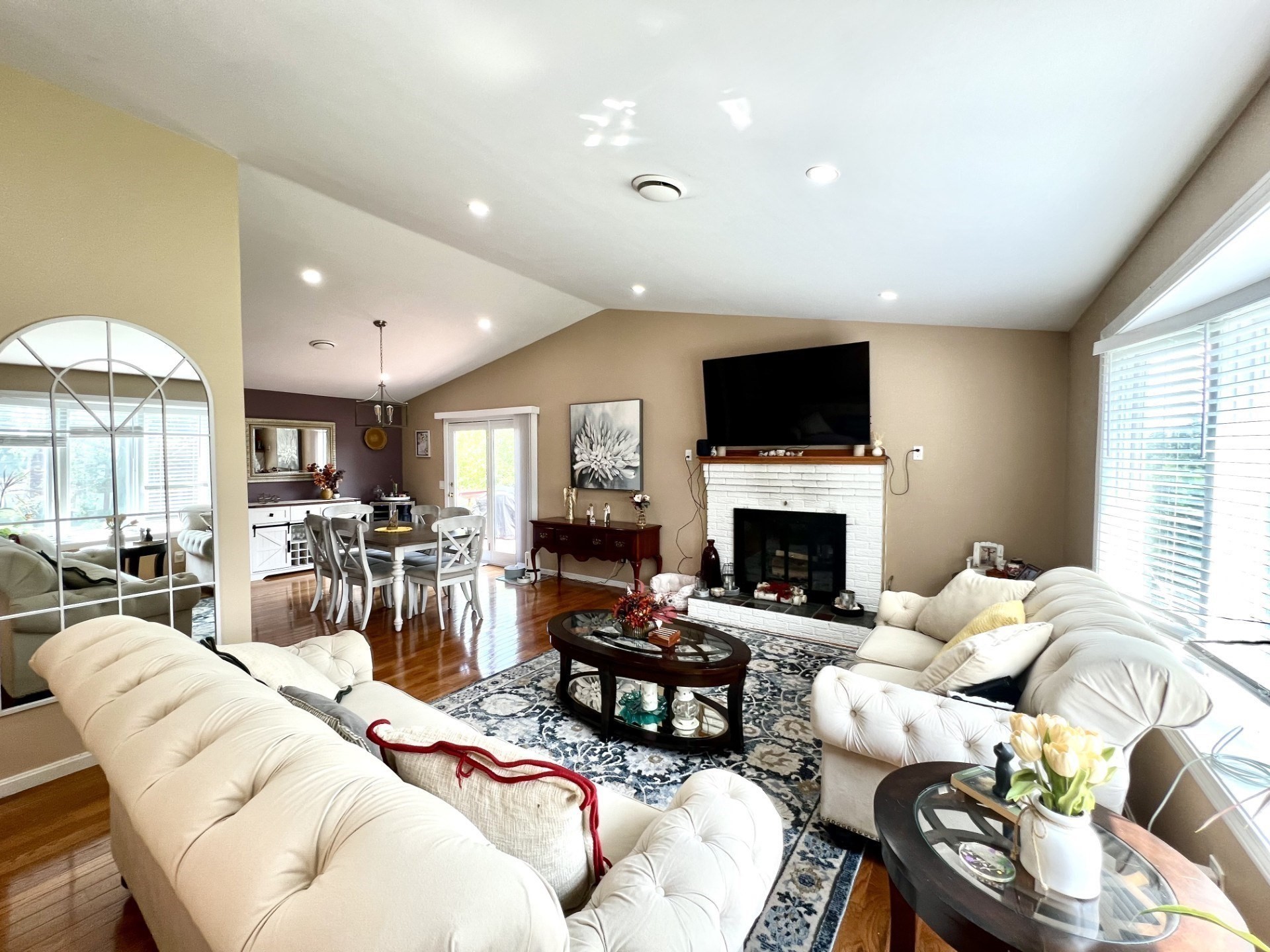 27 Hill St Property Photo 10