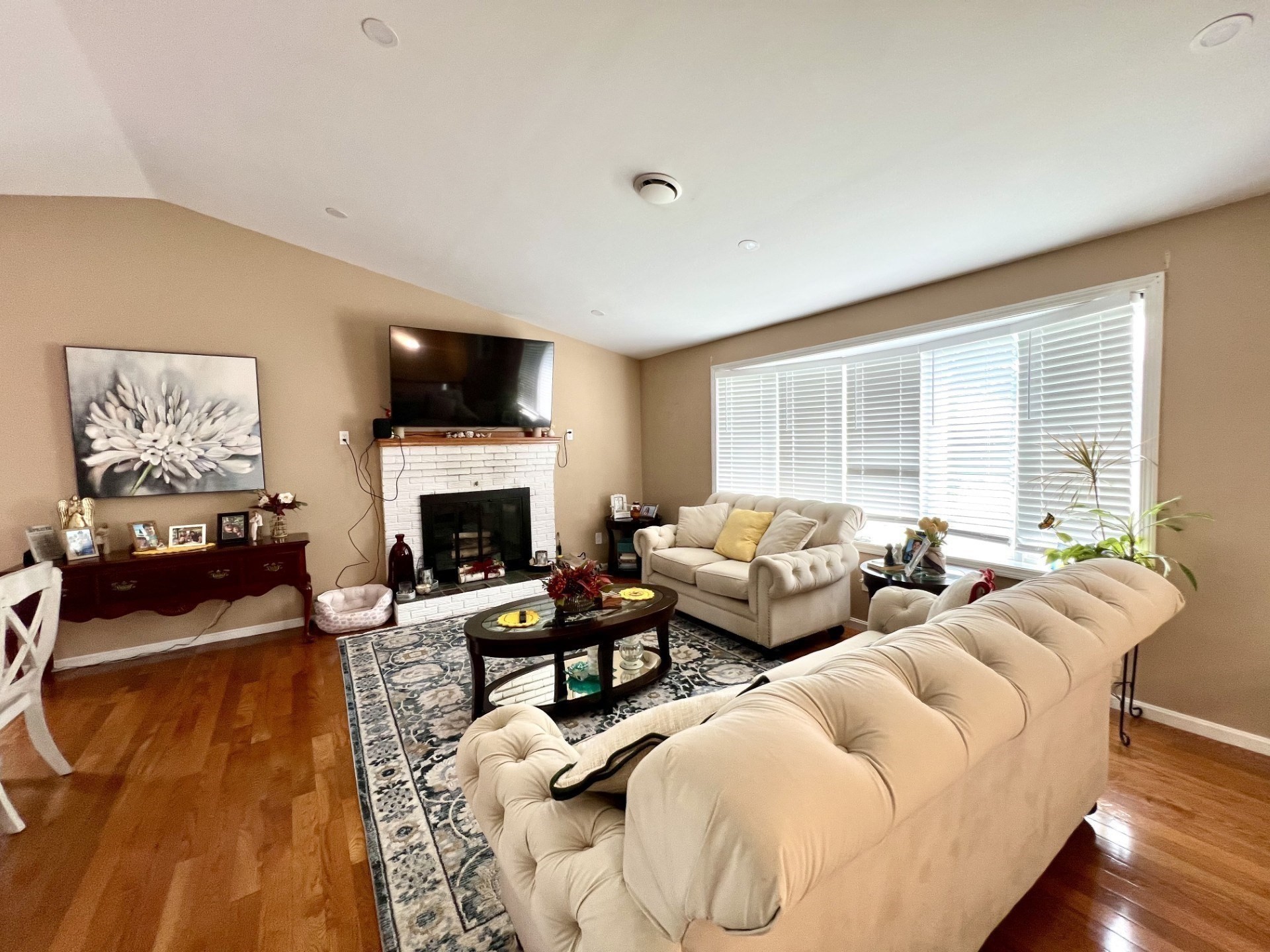 27 Hill St Property Photo 12