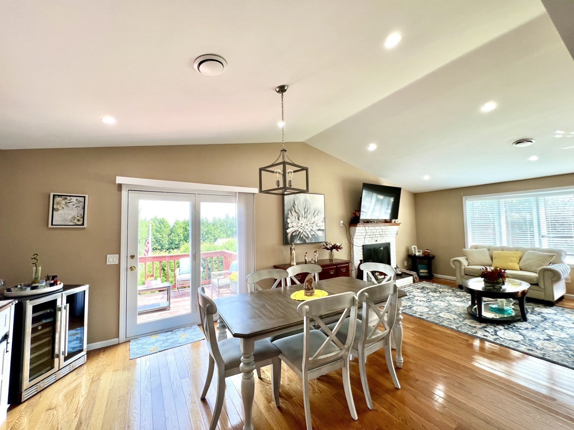 27 Hill St Property Photo 15