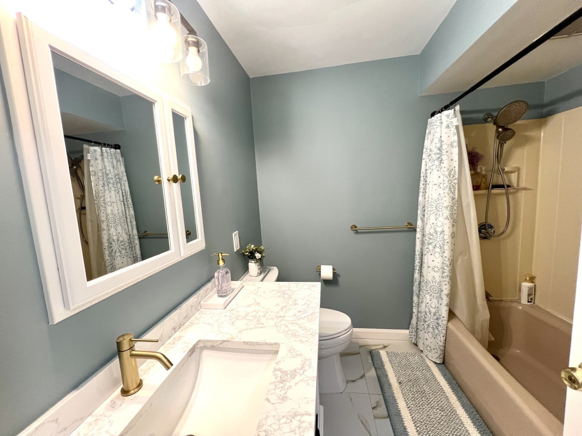 27 Hill St Property Photo 25
