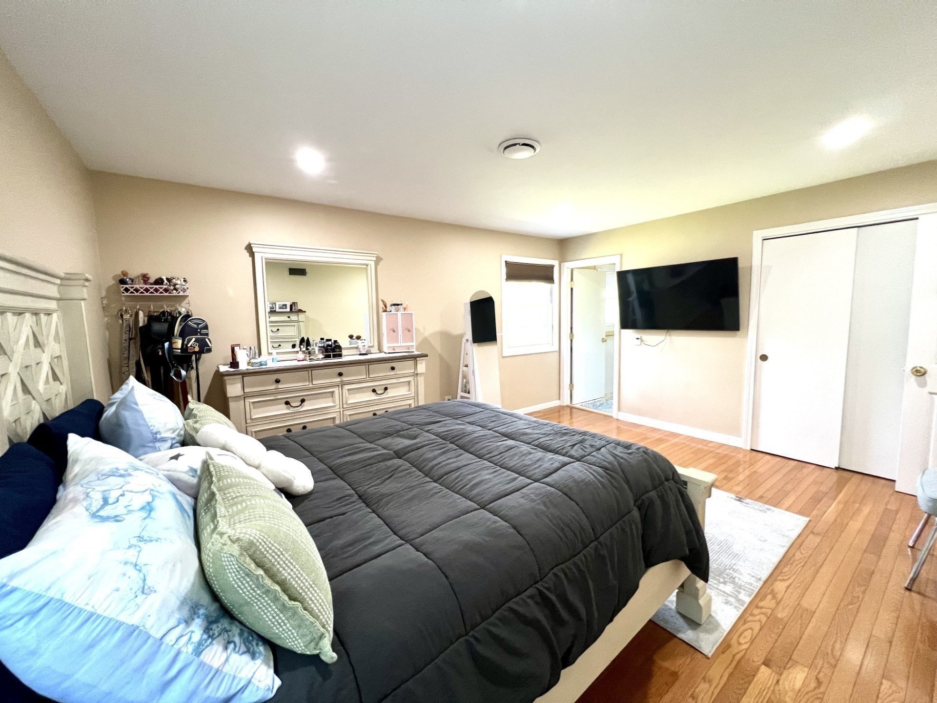 27 Hill St Property Photo 26