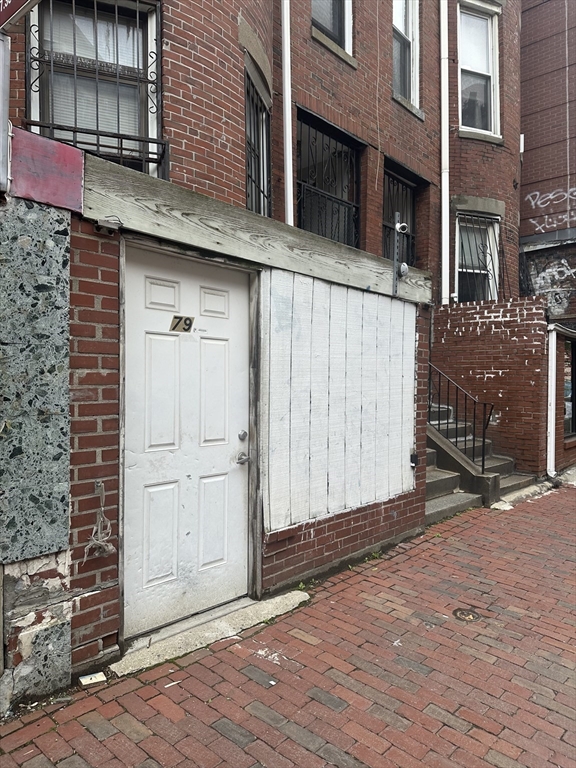 79 Tyler St Property Photo 1