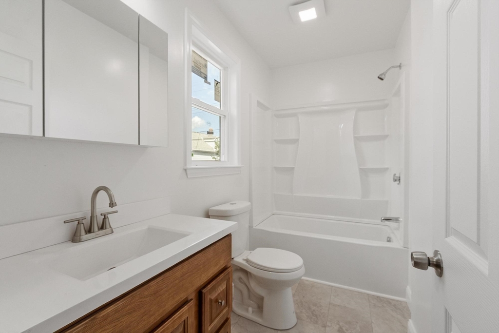 74 Snow St. Property Photo 10