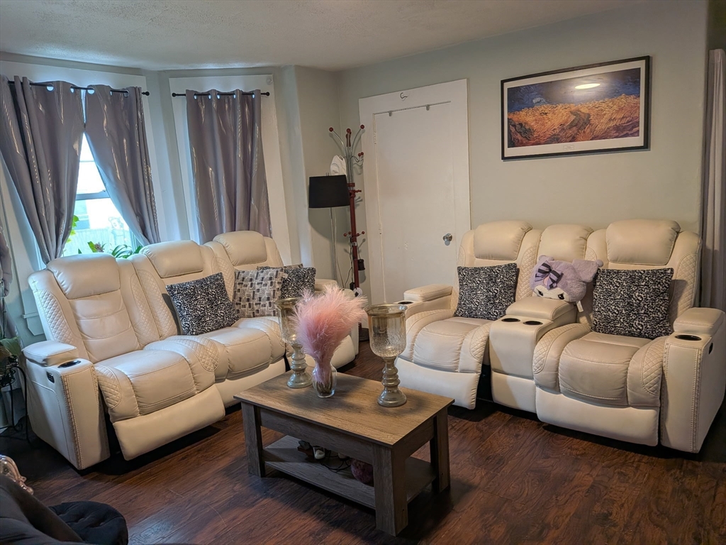 258 Washington Street Property Photo 5