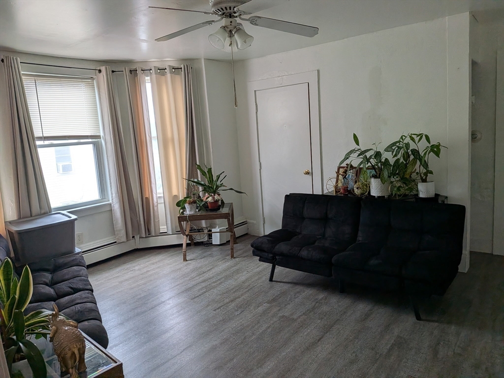 258 Washington Street Property Photo 8
