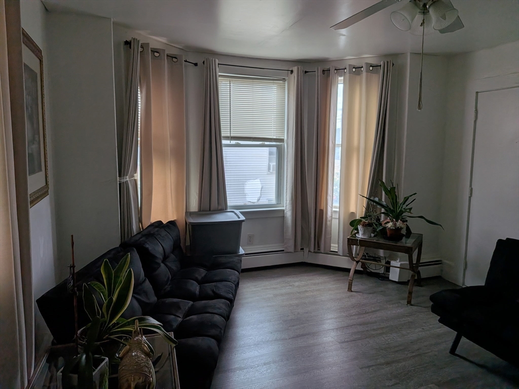 258 Washington Street Property Photo 9